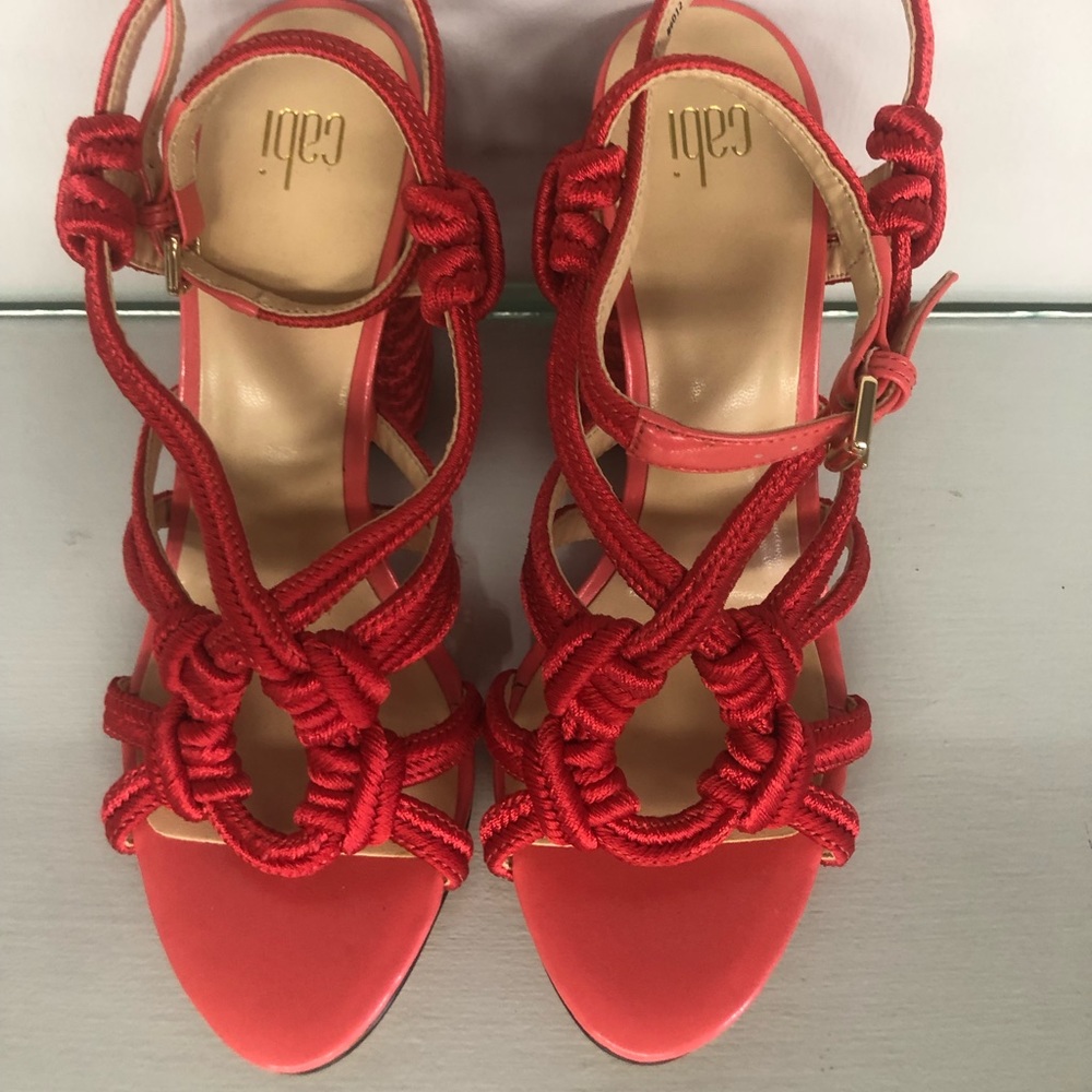 Red Cabi size 7 heels
